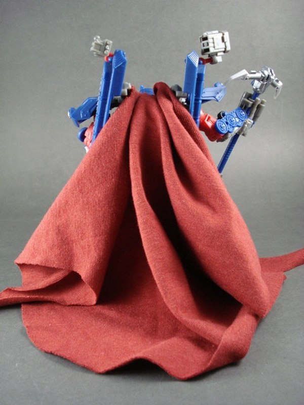 Cherry Bomb Toys Reveal Havoc Morpher Cloak And Crimson Morpher Cloak  (6 of 11)